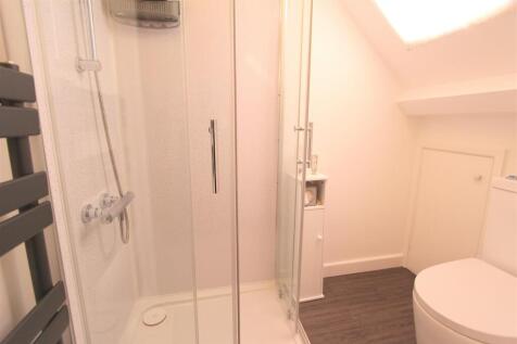 ensuite.JPG