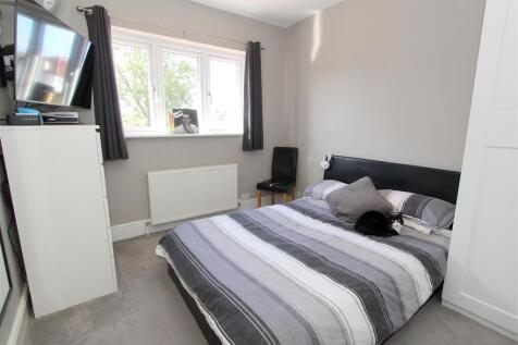 BED 2.JPG