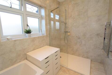 ANNEX BATH B.JPG
