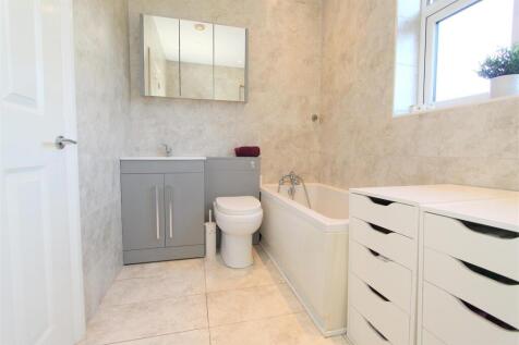 ANNEX BATH.JPG