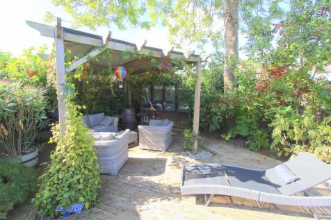 GARDEN C.JPG