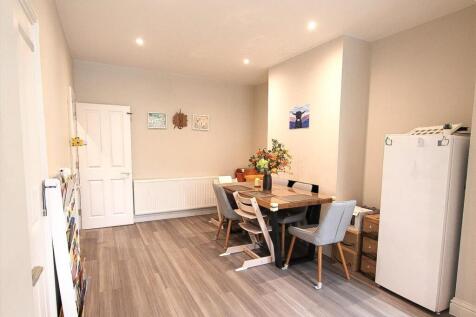 kWVBWBCT-UiKOU9n5Lvw9Q (1).jpg