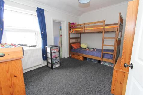 bed 2.JPG