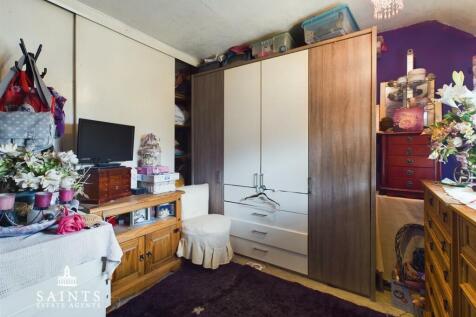 CAM02819G0-PR0035-STILL003.jpg