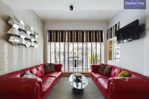 Guest Reception Room