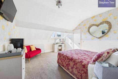 Bedroom 10