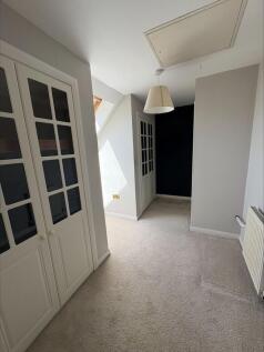 Walk in wardrobe 