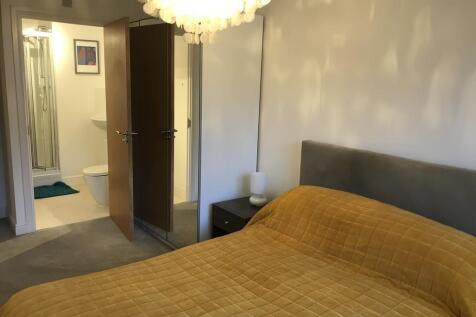 En-suite to master
