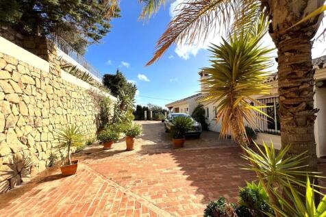 Property Image 37