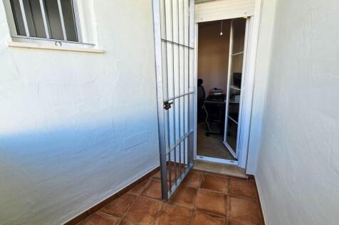 Property Image 37