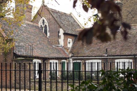 Bishop-Wood-Almshouses_2.jpg