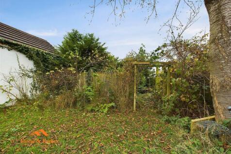 CAM03956G0-PR0049-STILL014.jpg