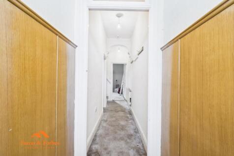 CAM03956G0-PR0082-STILL005.jpg