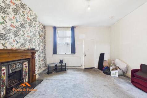 CAM03956G0-PR0082-STILL007.jpg