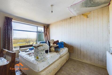 CAM03956G0-PR0077-STILL004.jpg
