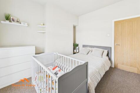 CAM03956G0-PR0109-STILL013.jpg