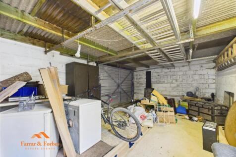 CAM03956G0-PR0131-STILL017.jpg