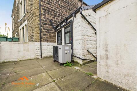 CAM03956G0-PR0132-STILL023.jpg