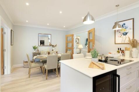 Kitchen/ dining