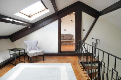 Mezzanine Floor 