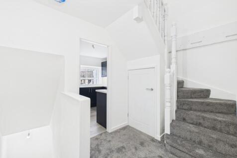 First Floor Landi...