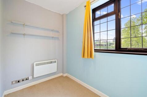 Bedroom/Office