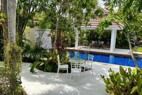 Shaded pool deck
