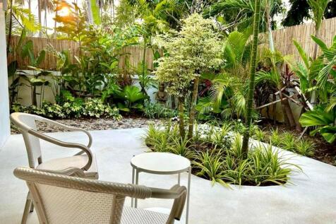 Master bed gardens 