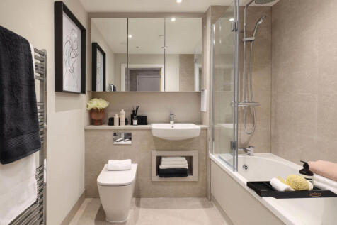 Royal Gateway - image of bathroom inside of the apartment