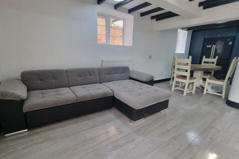 Lounge 3