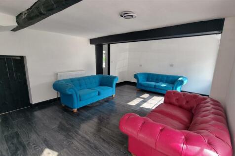 2nd Lounge 2