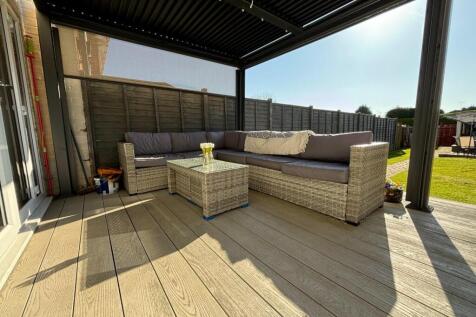 Garden seating area 1.jpg