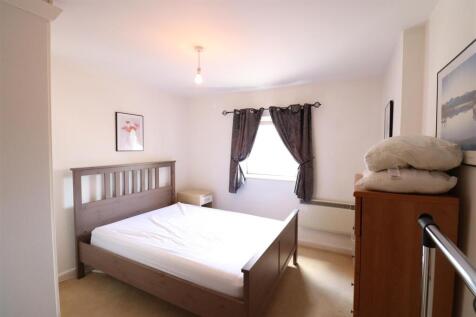 Double Bedroom 1