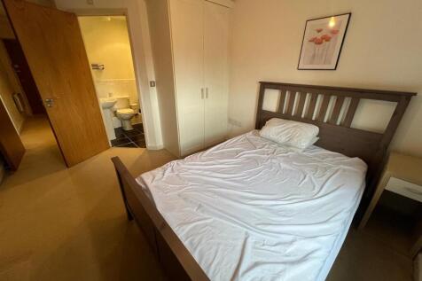 Double Bedroom 1
