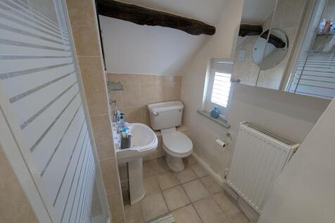 Bathroom T202509031328.jpg