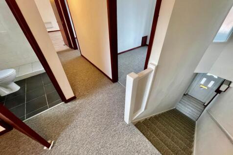 Hallway 4.jpeg