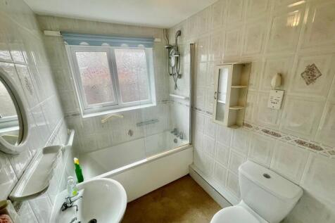 WhatsApp Image 2025-10-08 at 16.23.12 (14).jpeg