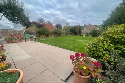 WhatsApp Image 2025-10-08 at 16.23.12 (19).jpeg