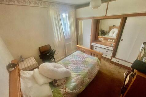 WhatsApp Image 2025-10-15 at 20.08.33_f2678c8f