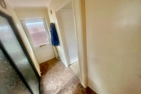 WhatsApp Image 2025-10-15 at 20.08.33_d24676ae