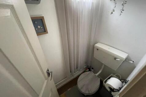 WhatsApp Image 2025-10-17 at 10.04.21 (3).jpeg