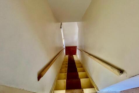 WhatsApp Image 2025-11-10 at 10.51.00_f0e87f34