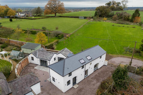 DJI_20251105143308_0003_D