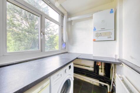 3_cotman_close_westleigh_avenue_image5_19537_4.jpg