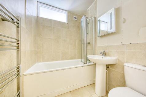 3_cotman_close_westleigh_avenue_image7_19537_4.jpg