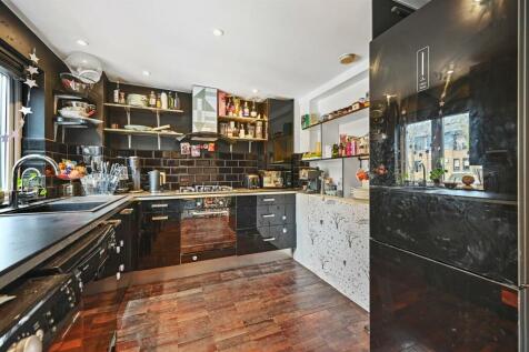 BCBW - 97 St Ervans Road - Kitchen (1)_1.jpg