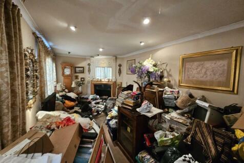 Living Room.jpeg