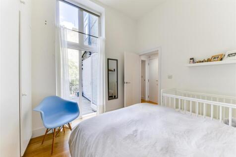 4, 62 Sutherland Avenue-4.jpg