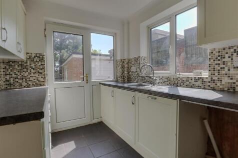 Kitchen 1.jpeg