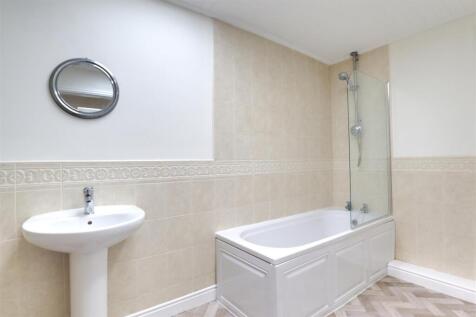 Ensuite 1 .jpeg